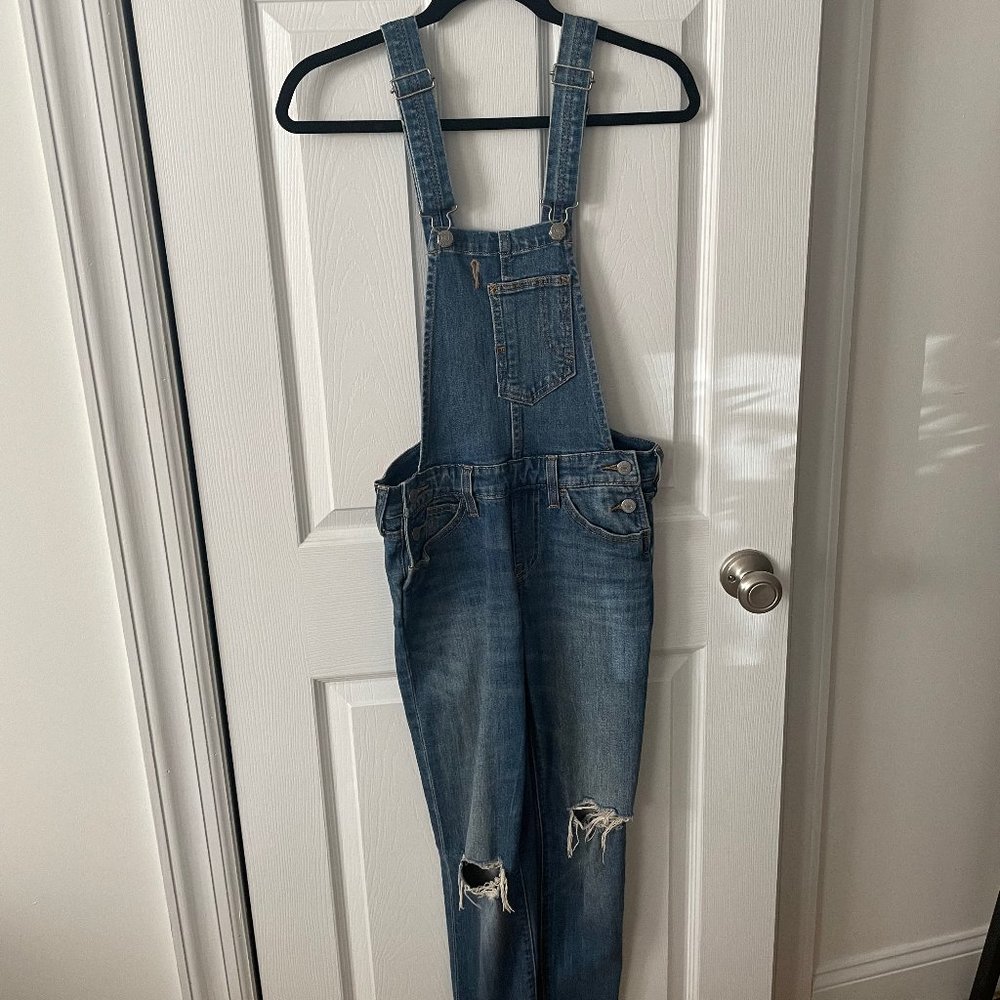 Levi's Distressed Skinny Overalls